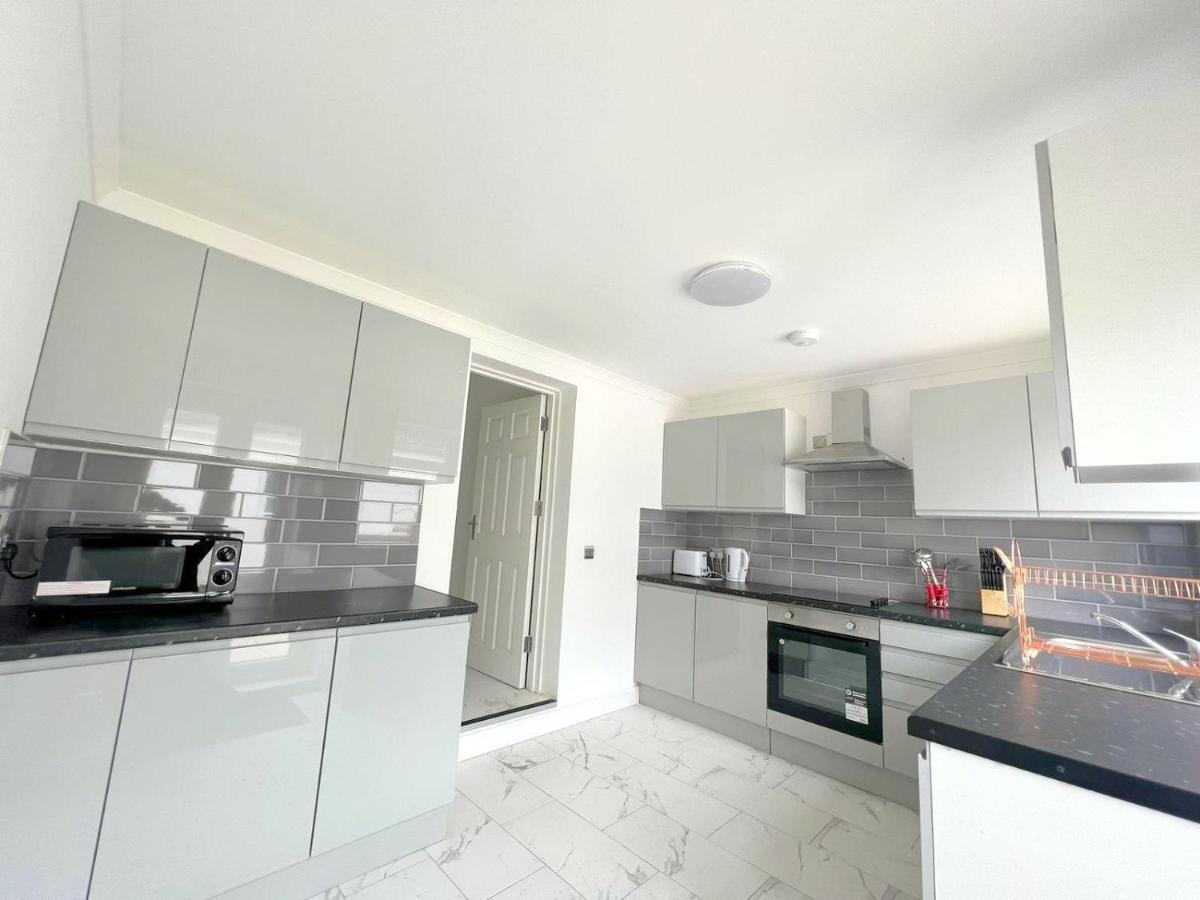 New Florence Rooms Mitcham Εξωτερικό φωτογραφία